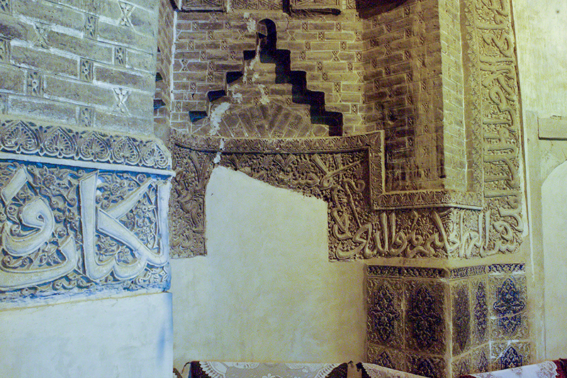The southeast corner niche.